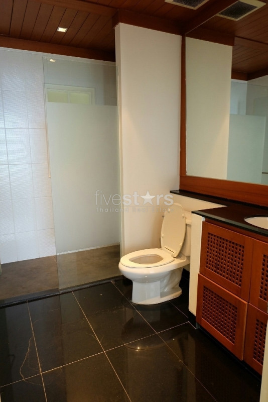 3 bedroom low rise apartment for rent on Sathorn, photo 18