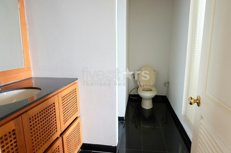 3 bedroom low rise apartment for rent on Sathorn, photo 18