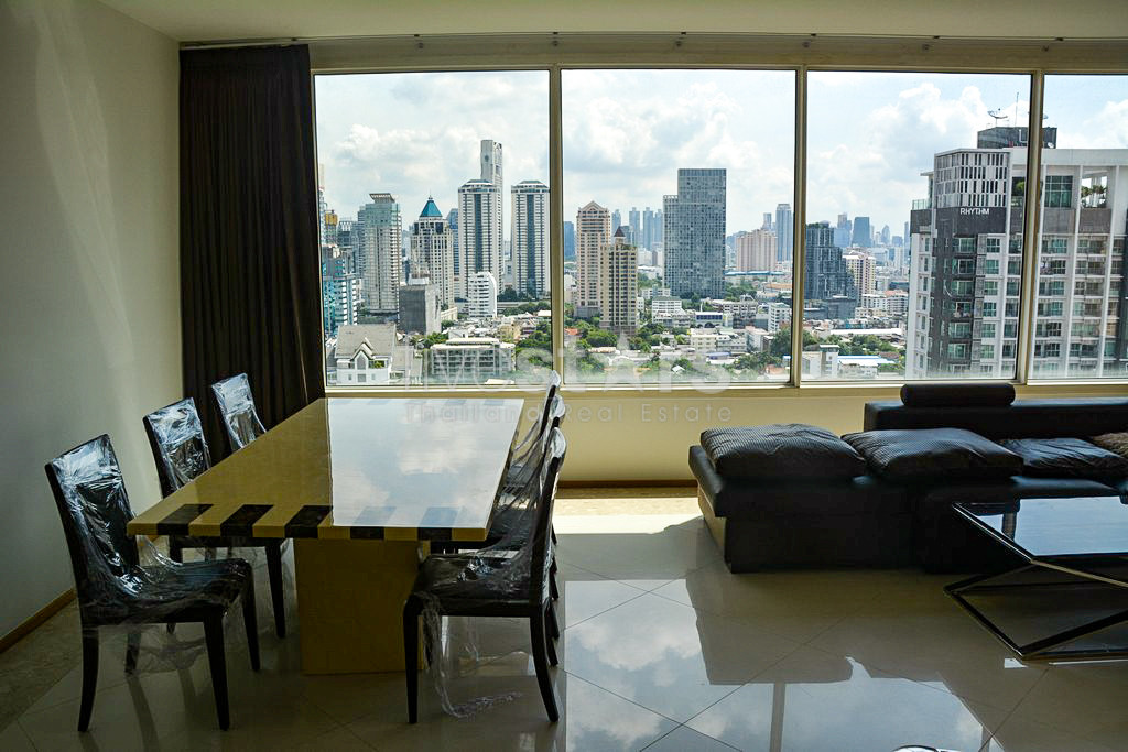 Spacious 3-bedroom condo close to BTS Chong Nonsi, photo 6