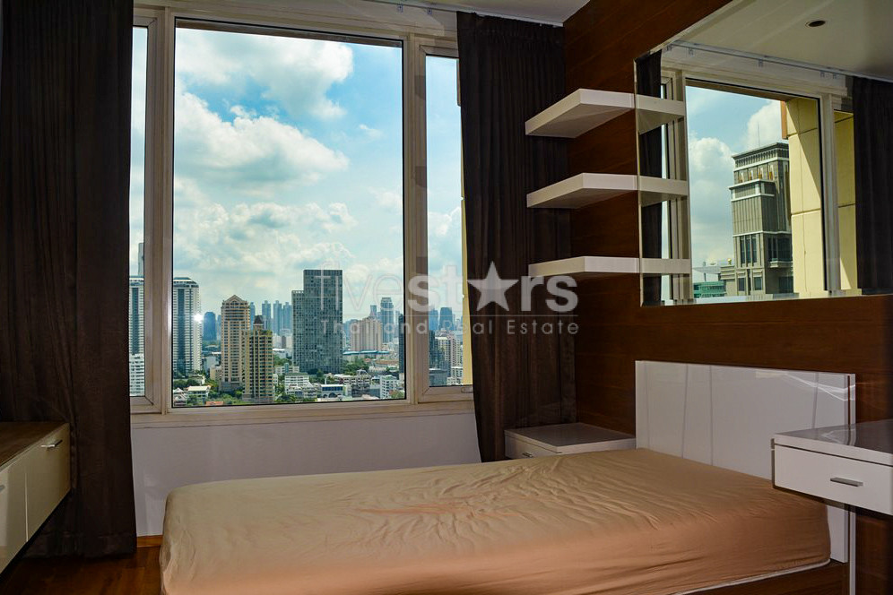 Spacious 3-bedroom condo close to BTS Chong Nonsi, photo 14