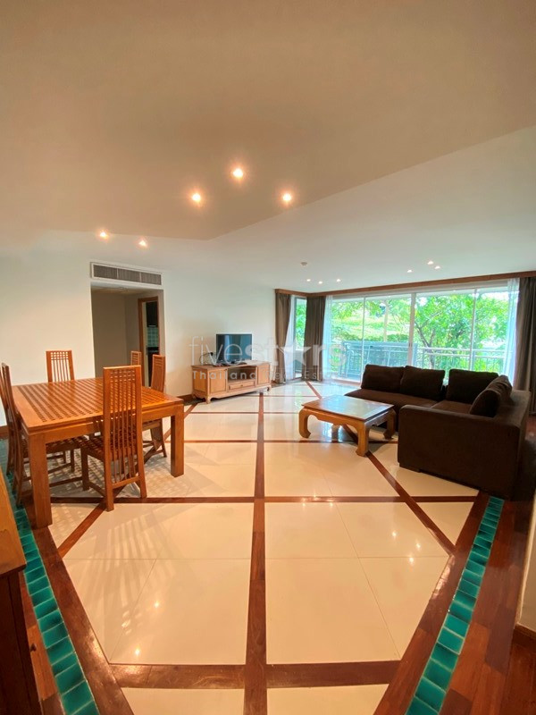 2 bedroom condo for rent on Sathorn