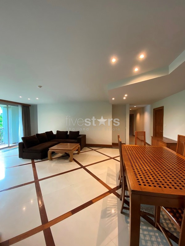 2 bedroom condo for rent on Sathorn, photo 3