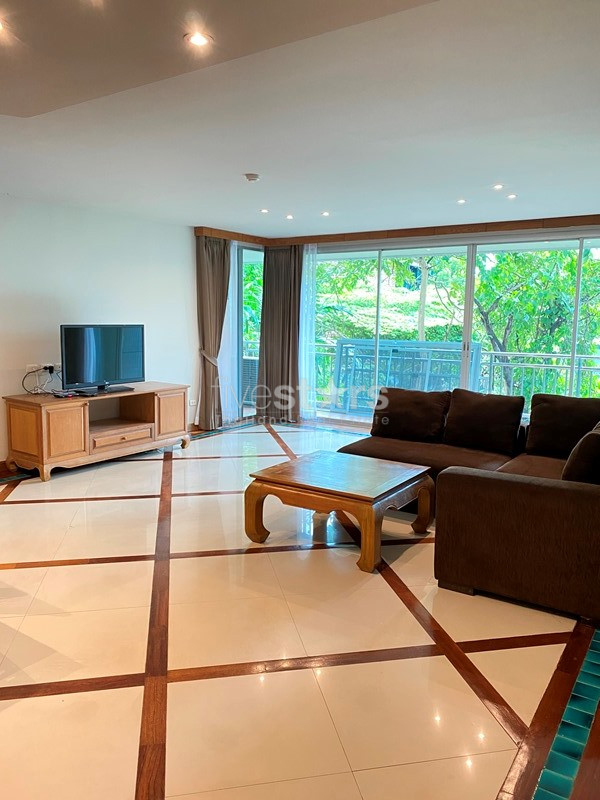 2 bedroom condo for rent on Sathorn, photo 2