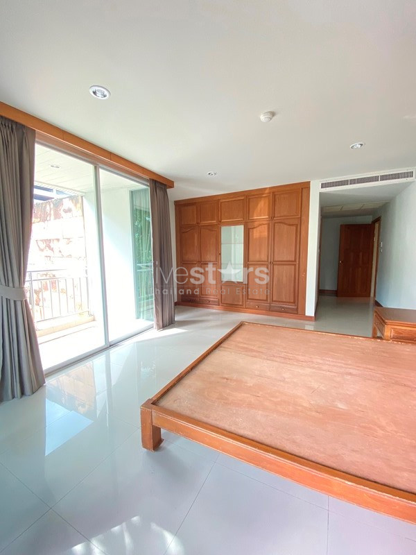 2 bedroom condo for rent on Sathorn, photo 6