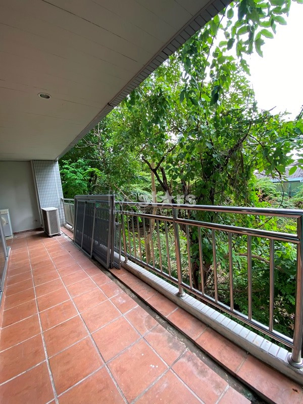 2 bedroom condo for rent on Sathorn, photo 5