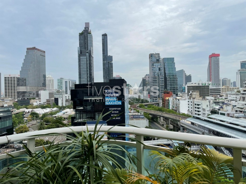 2-bedroom spacious condo for sale close to BTS Chong Nonsi