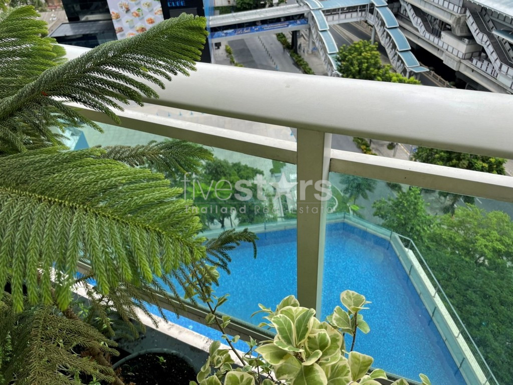 2-bedroom spacious condo for sale close to BTS Chong Nonsi, photo 2