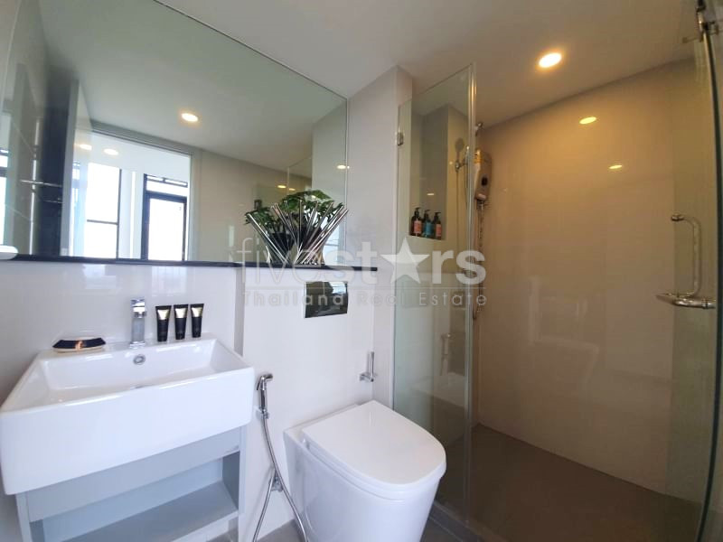1-Bedroom Duplex for Rent Near BTS Chong Nonsi, photo 7