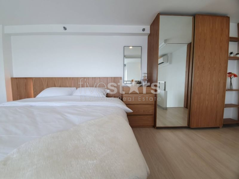 1-Bedroom Duplex for Rent Near BTS Chong Nonsi, photo 6