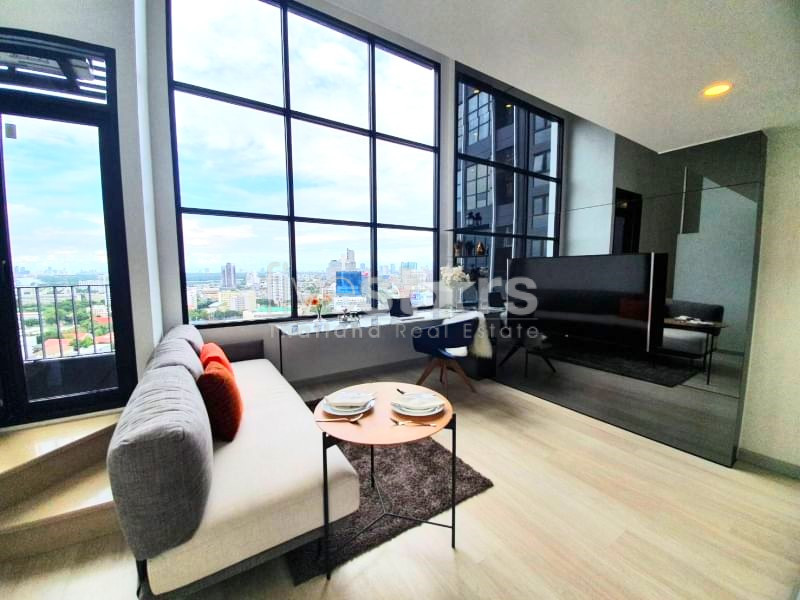 1-Bedroom Duplex for Rent Near BTS Chong Nonsi
