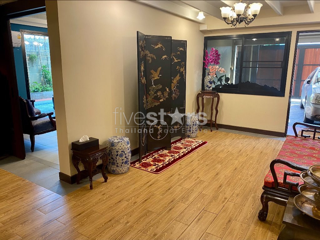 4-bedroom single house newly renovated on Narathiwas - Sathorn, photo 8