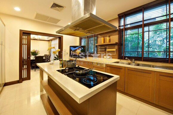4-bedroom exclusive property with private pool in Sathorn, photo 18