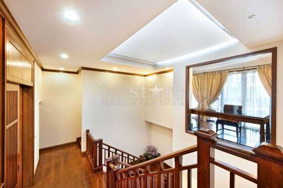 4-bedroom exclusive property with private pool in Sathorn, photo 2