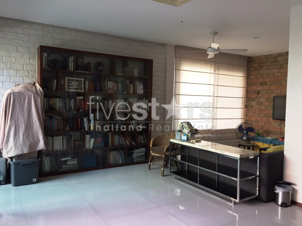 Luxury single house 6 bedroom for rent on Narathiwas, photo 8