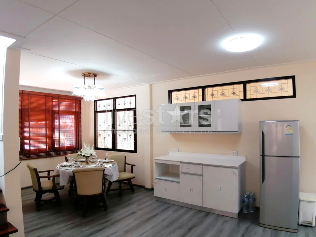 3-Bedroom House for Rent in Sathorn, near BTS Chong Nonsi, photo 4