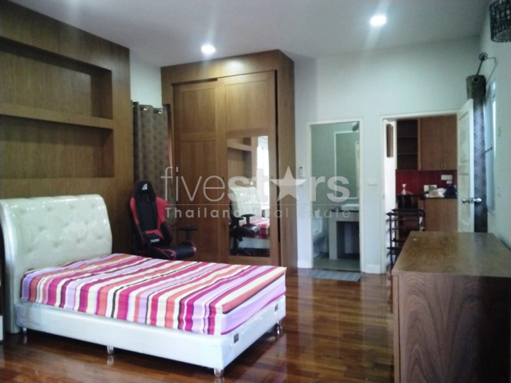 A louer maison de 4 chambres dans l'enceinte du club de golf, Bangna, photo 10