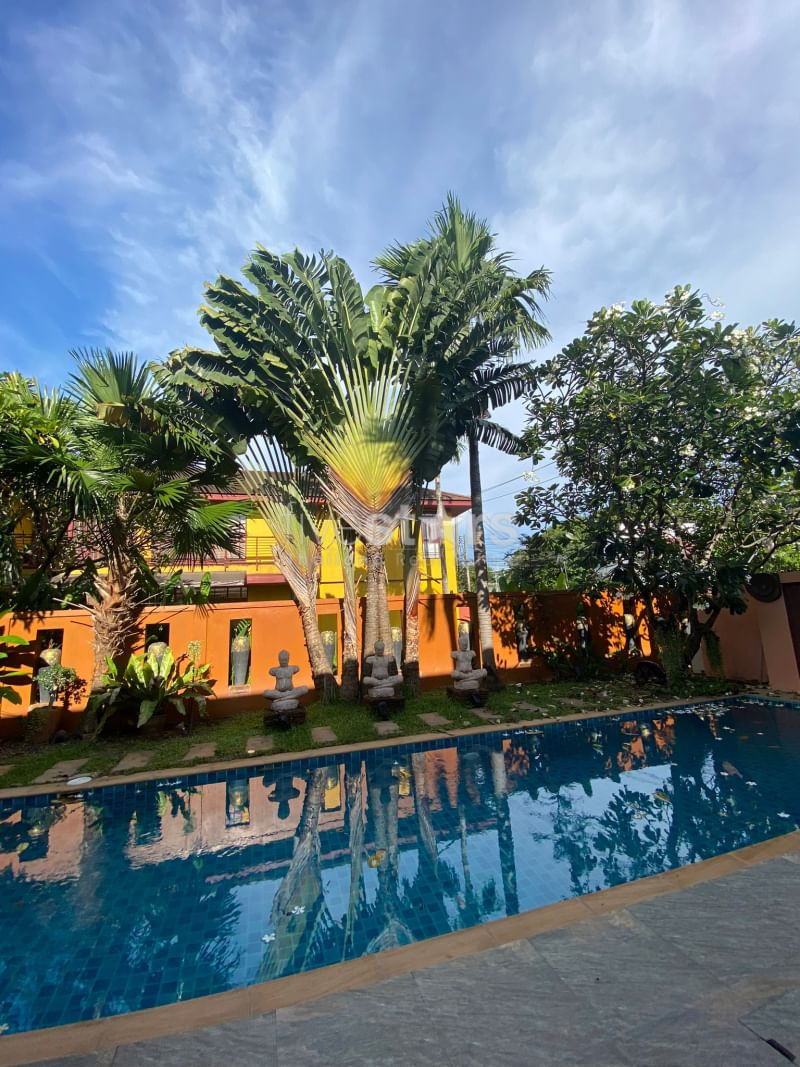 House in compound with private swimming pool 5 bedrooms for rent in Onnut Pattanakan, photo 6