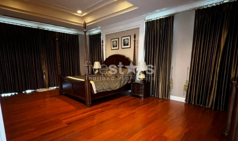 5-bedroom Single house for sale on Pattanakarn, photo 9
