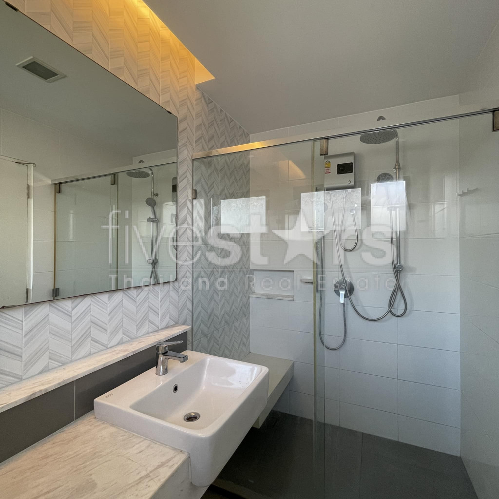 Detached house 4 - Bedroom for sale in Bangna, photo 15