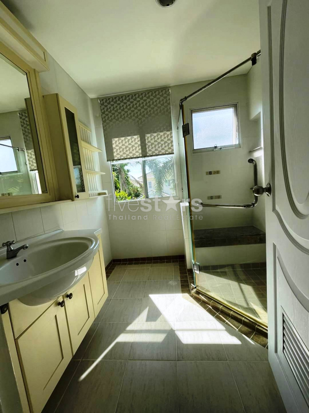 3-bedroom house in compound for rent on Rama 9 - Onnut, photo 15