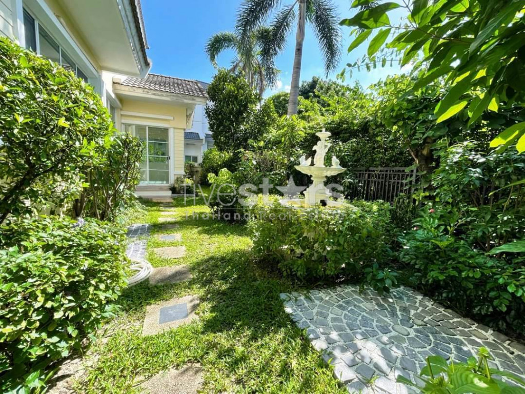 3-bedroom house in compound for rent on Rama 9 - Onnut, photo 2