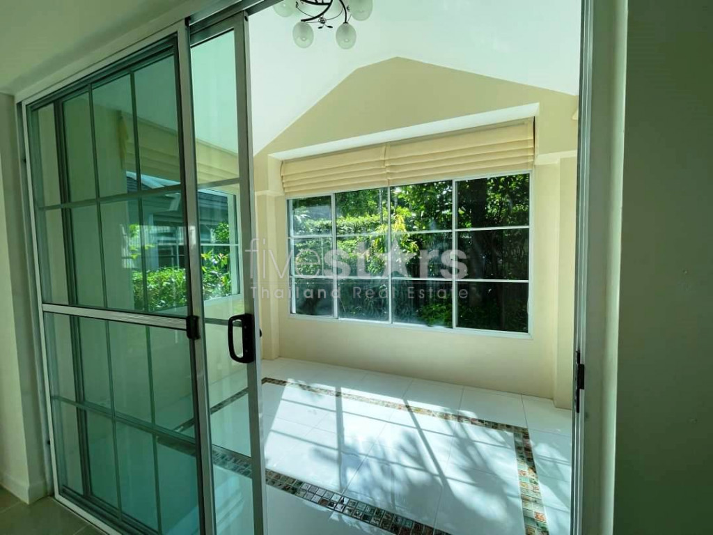 3-bedroom house in compound for sale on Rama 9 - Onnut, photo 16