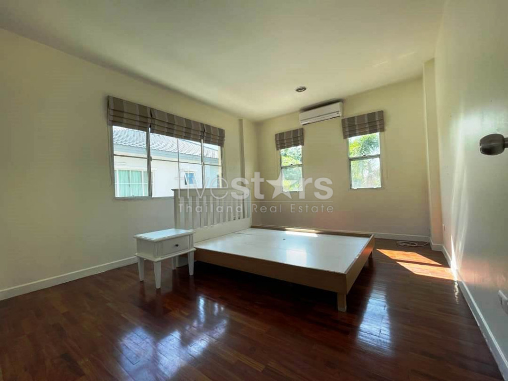 3-bedroom house in compound for sale on Rama 9 - Onnut, photo 18