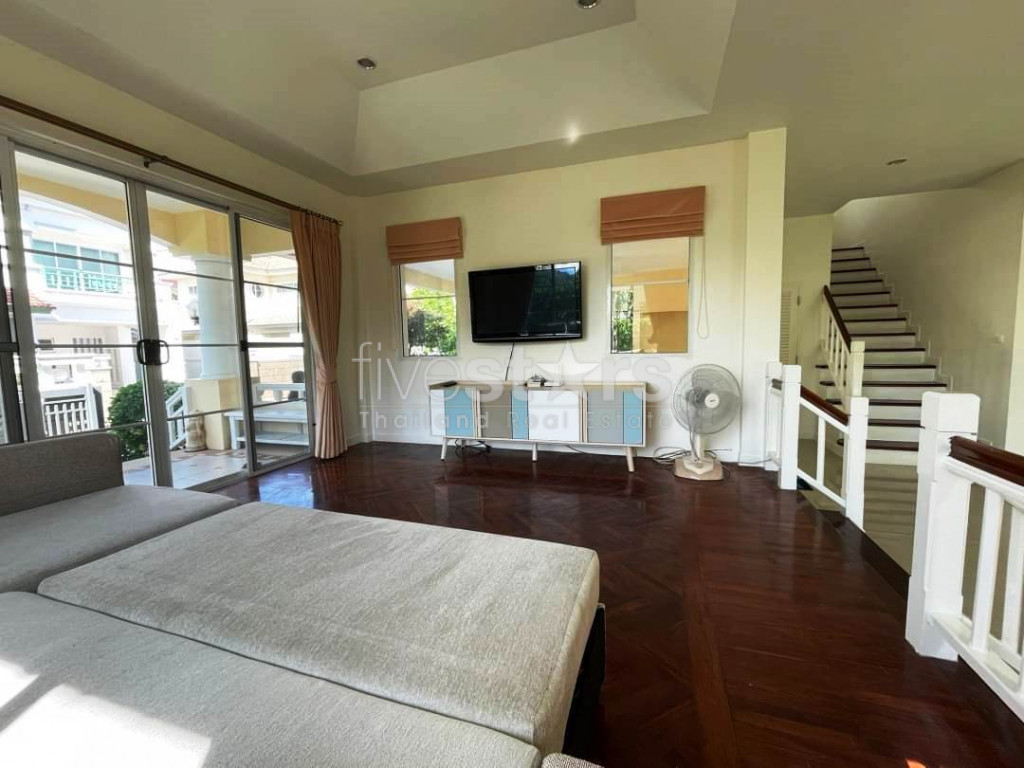 3-bedroom house in compound for sale on Rama 9 - Onnut, photo 10