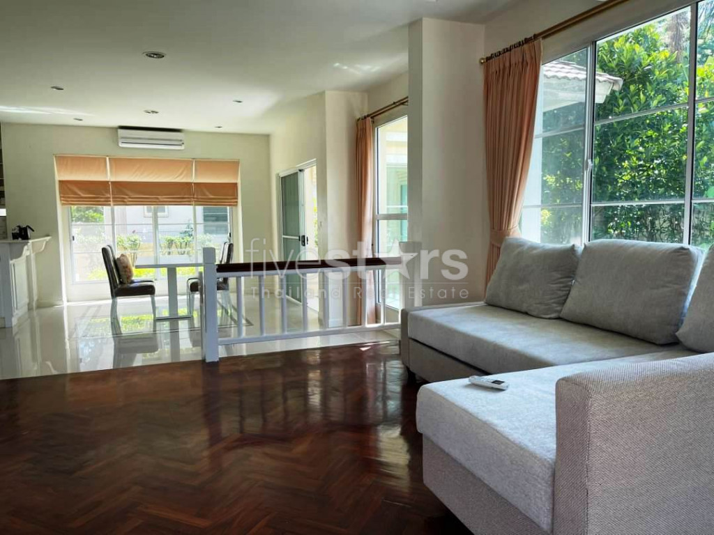3-bedroom house in compound for sale on Rama 9 - Onnut, photo 3