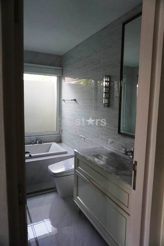 Maison de 4 chambres dans un complexe à louer Bangna-Km.7, photo 15