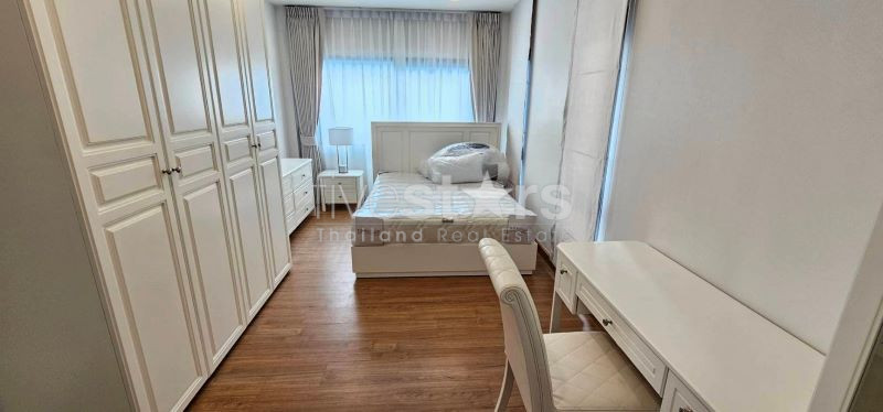 Maison Moderne 4 Chambres à louer sur Bangna, photo 6