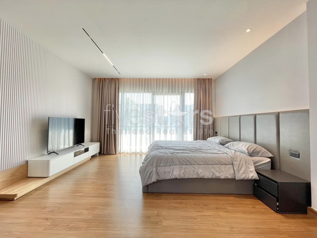 Maison Moderne 4 Chambres à louer Bangna, photo 6