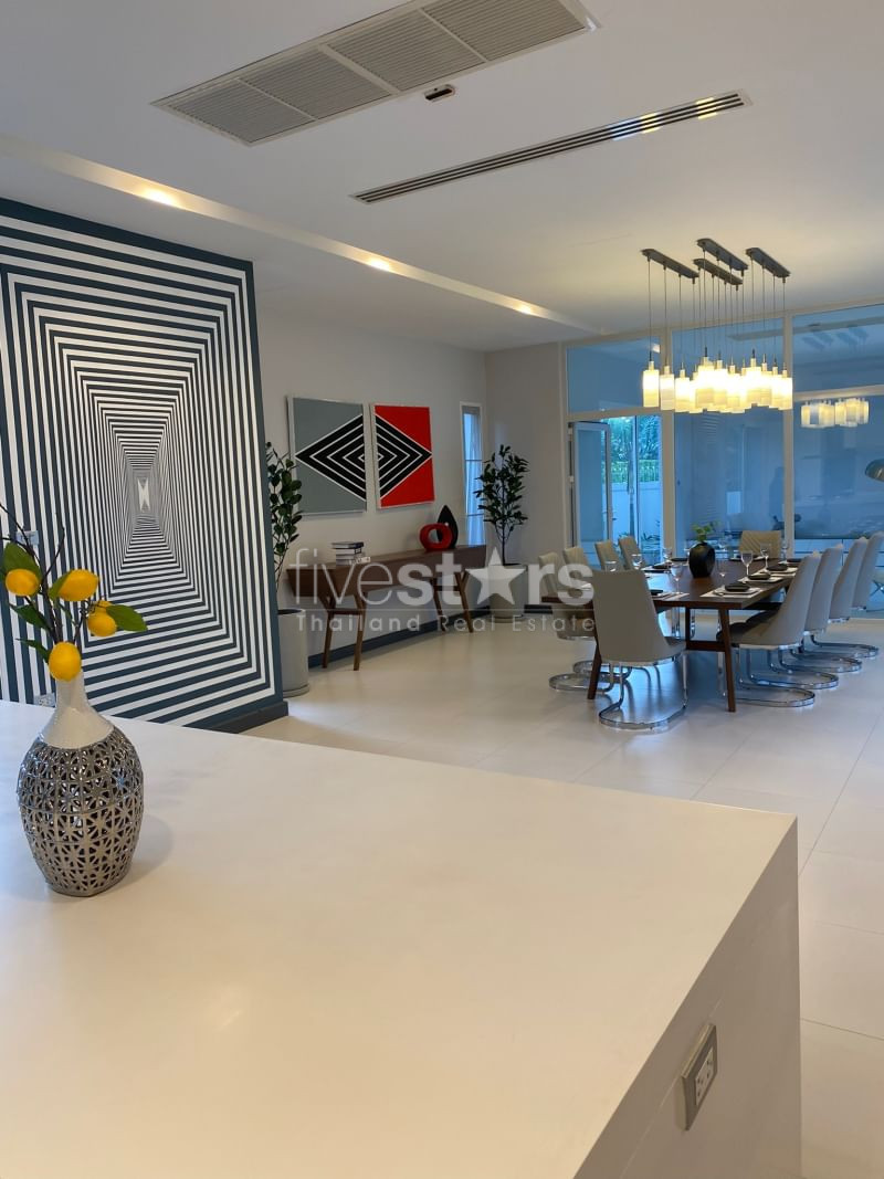 House in compound with private swimming pool 4 bedrooms for rent in Onnut Pattanakan, photo 10