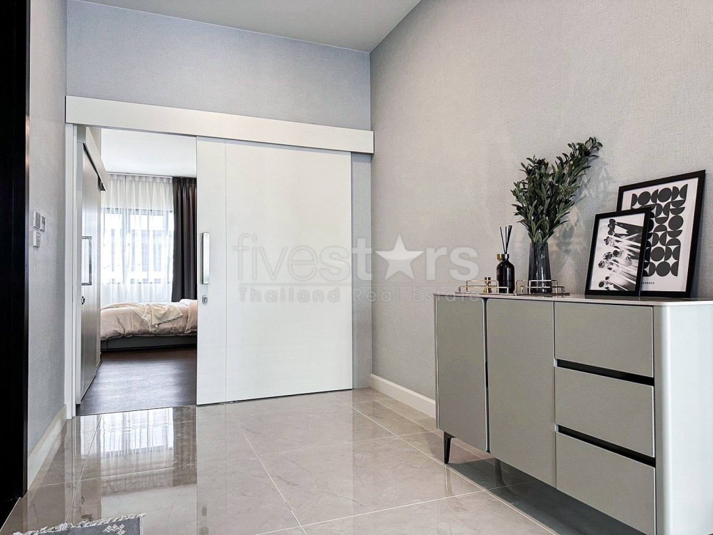 Luxury 4-Bedroom Detached House for Rent in Bangna, photo 8