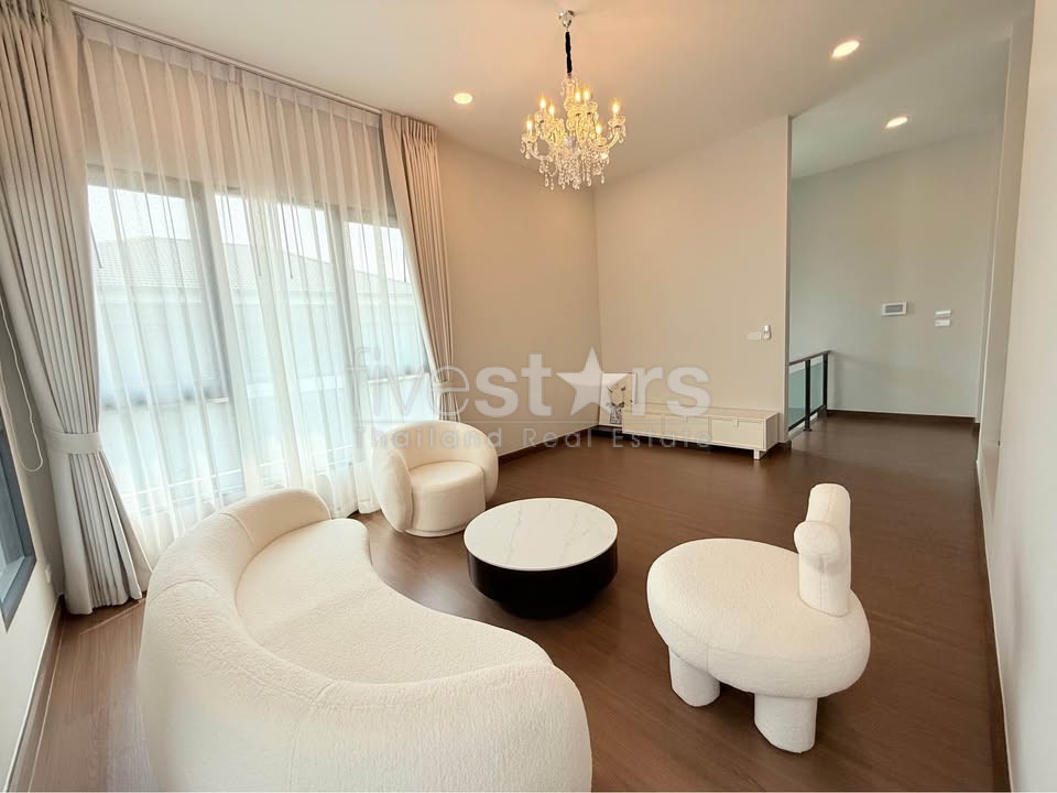 Maison de Luxe Moderne de 4 Chambres à Louer à Bangna, photo 9
