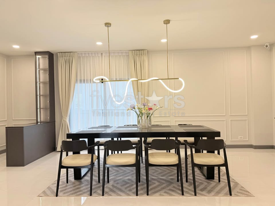 Maison de Luxe Moderne de 4 Chambres à Louer à Bangna, photo 4