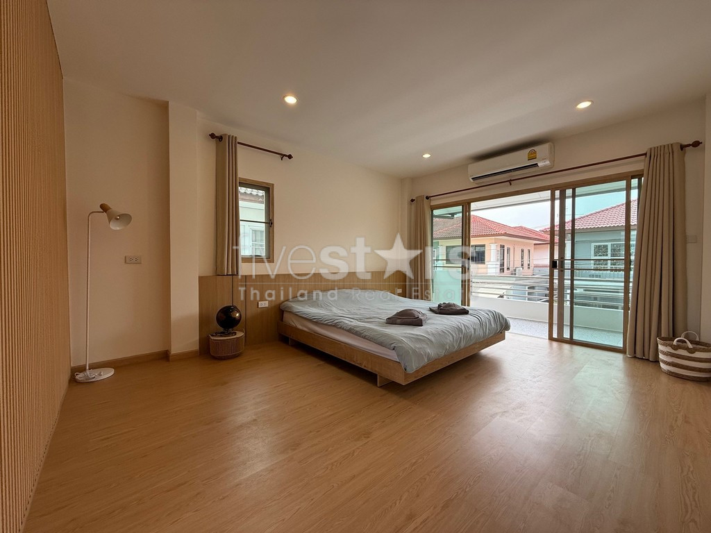3-bedroom house for sale with private pool in Onnut area, photo 11