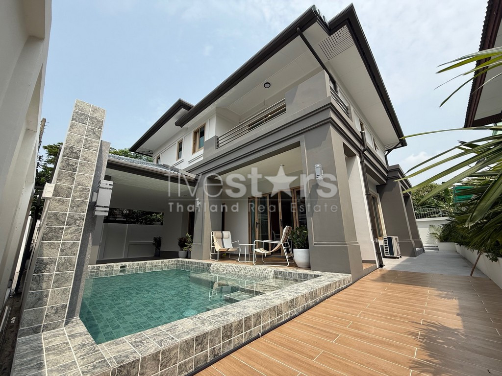 3-bedroom house for sale with private pool in Onnut area