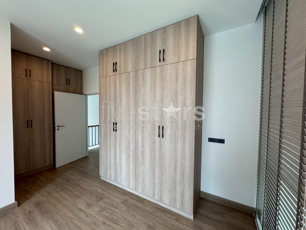 Private 4-bedroom pool villa for rent in Onnut, photo 13