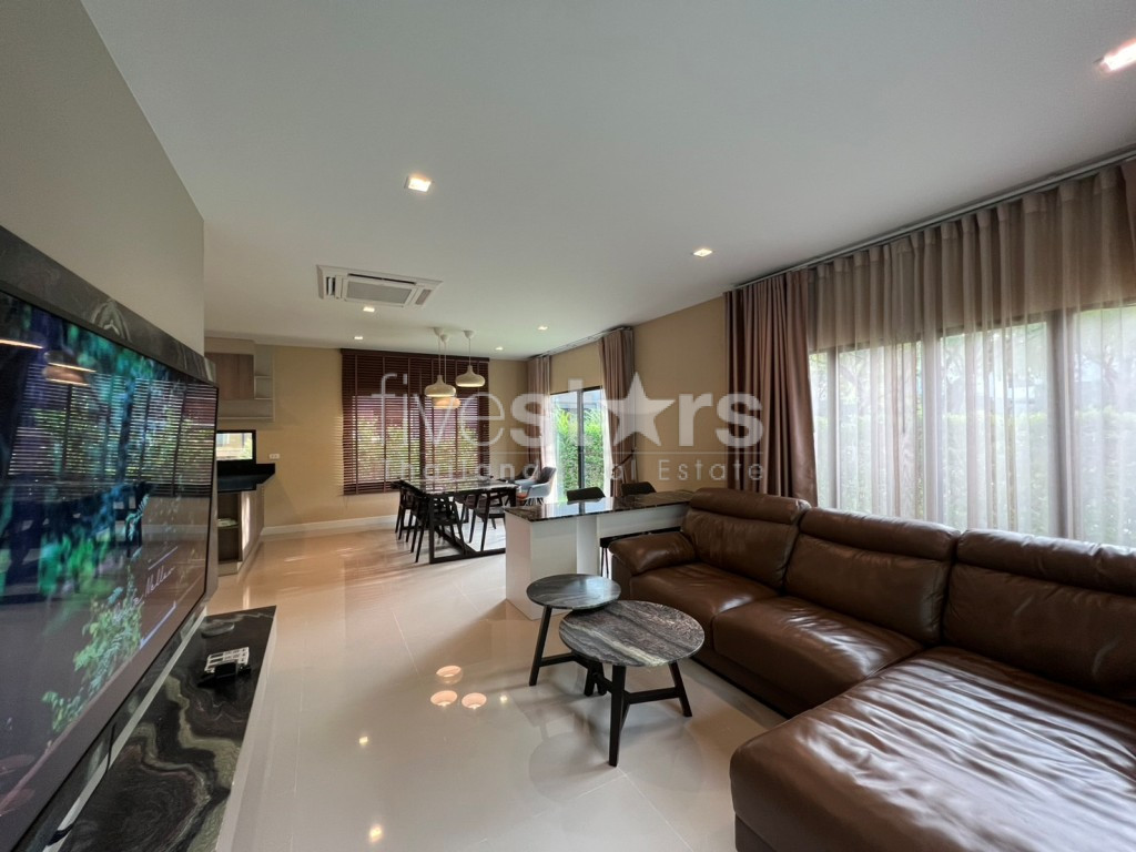 Burasiri Wongwaen–Onnut | House for Sale in a Secure Compound, photo 5