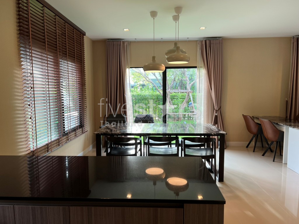 Burasiri Wongwaen–Onnut | House for Sale in a Secure Compound, photo 9