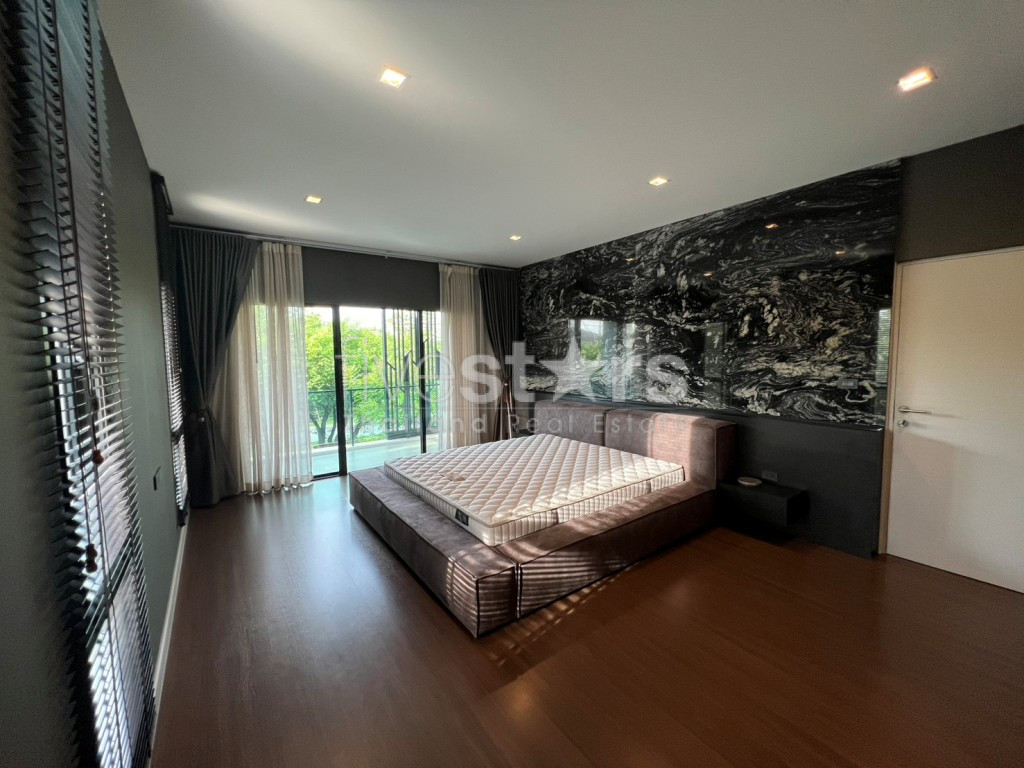 Burasiri Wongwaen–Onnut | House for Sale in a Secure Compound, photo 11