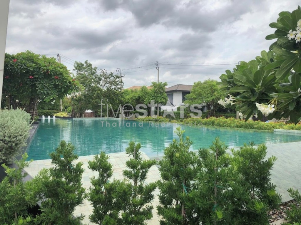 Burasiri Wongwaen–Onnut | House for Sale in a Secure Compound, photo 18