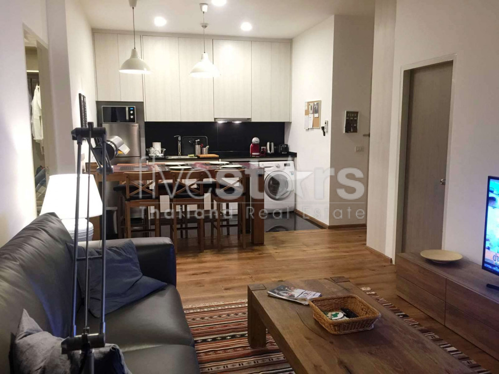 Appartement de 2 chambres dans le quartier Udomsuk