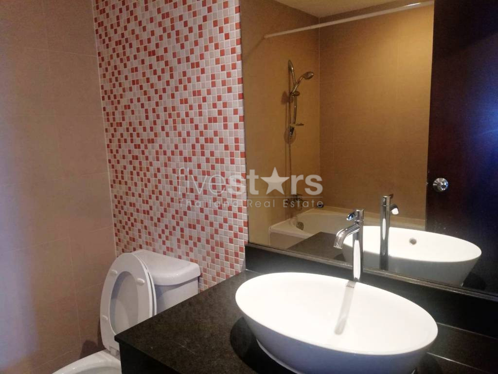 Grand condo de 2 chambres à louer près du BTS Onnut, photo 12