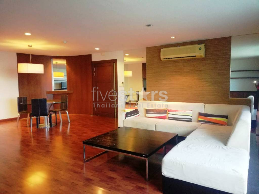 Grand condo de 2 chambres à louer près du BTS Onnut