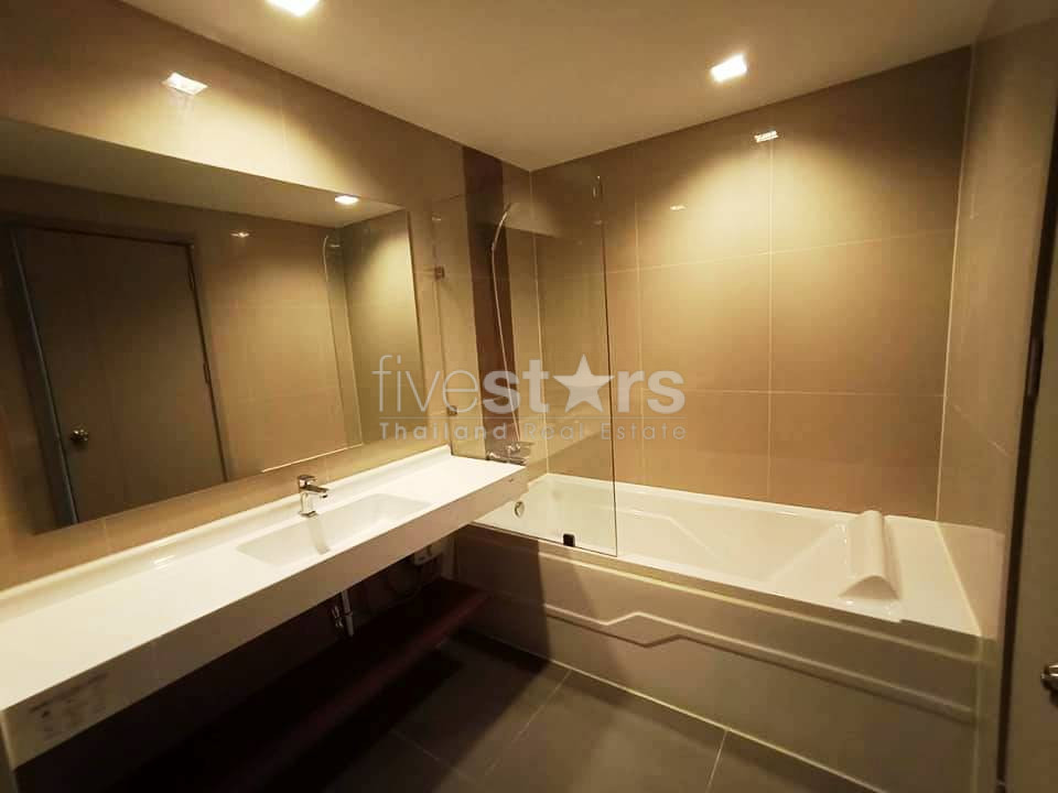 Appartement neuf de 2 chambres proche du BTS Bangchak, photo 10