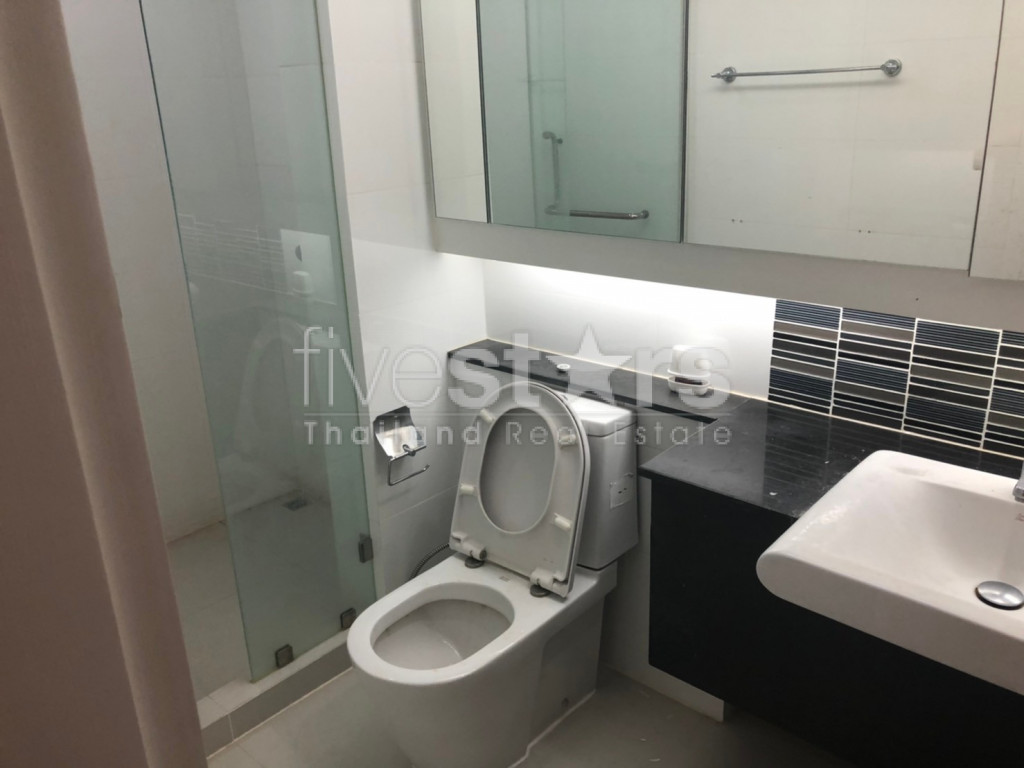 3-bedroom duplex condo for sale close to BTS Bang Na, photo 12