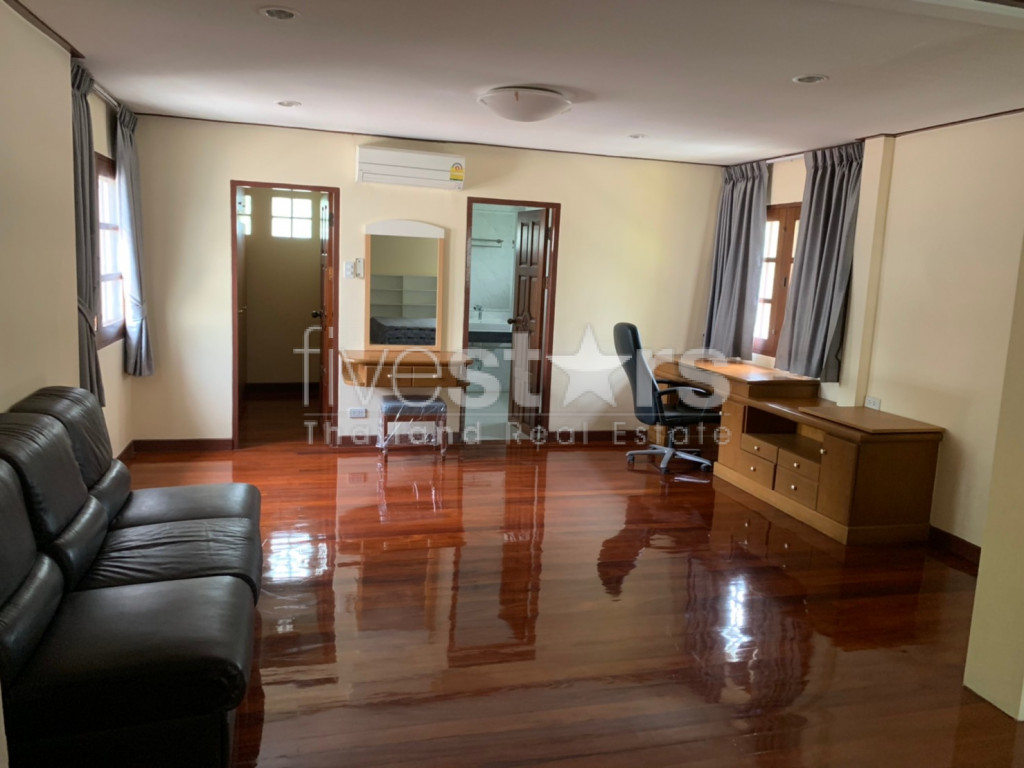 House with private garden 4 bedrooms for rent in Onnut, photo 12