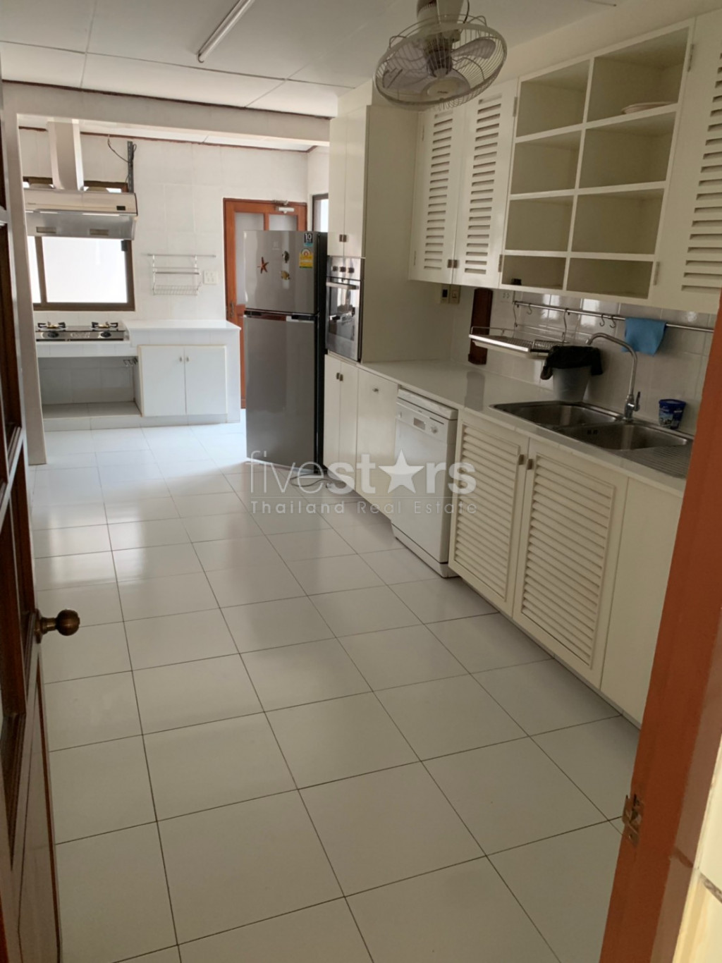 House with private garden 4 bedrooms for rent in Onnut, photo 6